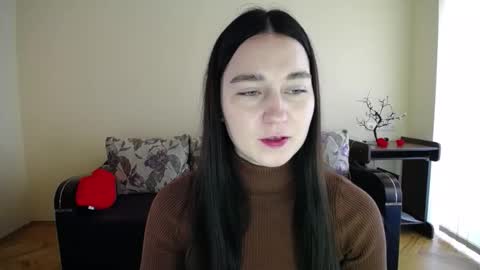 Snapshot of gabby_di chatting on 11/13/25, 09:08 Jaklin online show from 11/13/25, 09:08