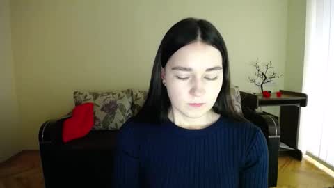 Snapshot of gabby_di chatting on 11/17/25, 09:26 Jaklin online show from 11/17/25, 09:26