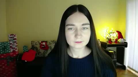 Snapshot of gabby_di chatting on 12/22/25, 09:39 Jaklin online show from 12/22/25, 09:39