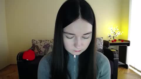 Snapshot of gabby_di chatting on 02/04/26, 09:59 Jaklin online show from 02/04/26, 09:59