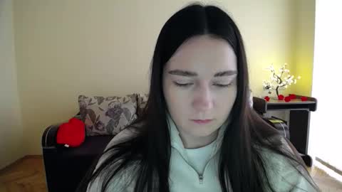 Snapshot of gabby_di chatting on 02/11/26, 09:25 Jaklin online show from 02/11/26, 09:25