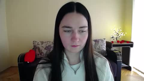 Snapshot of gabby_di chatting on 02/25/26, 10:03 Jaklin online show from 02/25/26, 10:03