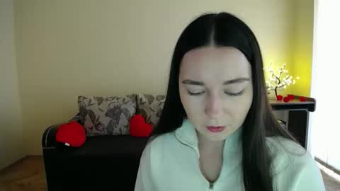 Snapshot of gabby_di chatting on 03/05/26, 09:38 Jaklin online show from 03/05/26, 09:38