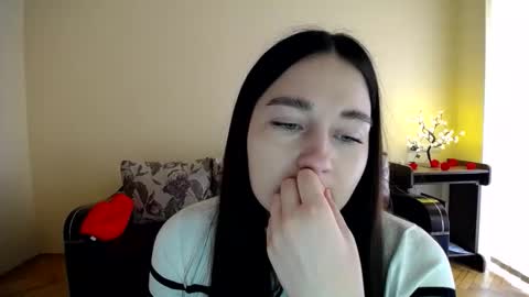 Snapshot of gabby_di chatting on 03/16/26, 09:02 Jaklin online show from 03/16/26, 09:02
