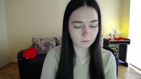 Snapshot of gabby_di chatting on 03/17/26, 09:34 Jaklin online show from 03/17/26, 09:34
