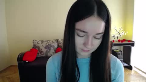 Snapshot of gabby_di chatting on 03/20/26, 09:36 Jaklin online show from 03/20/26, 09:36