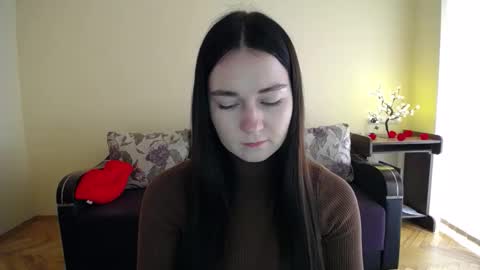 Snapshot of gabby_di chatting on 03/28/26, 09:42 Jaklin online show from 03/28/26, 09:42