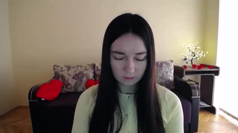 Snapshot of gabby_di chatting on 04/06/26, 08:48 Jaklin online show from 04/06/26, 08:48