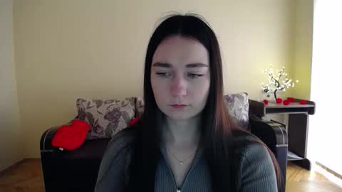 Snapshot of gabby_di chatting on 04/07/26, 08:37 Jaklin online show from 04/07/26, 08:37