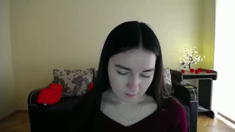 Snapshot of gabby_di chatting on 04/15/26, 09:05 Jaklin online show from 04/15/26, 09:05