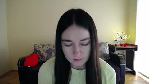 Snapshot of gabby_di chatting on 04/17/26, 08:39 Jaklin online show from 04/17/26, 08:39