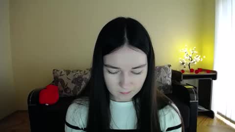 Snapshot of gabby_di chatting on 04/20/26, 09:01 Jaklin online show from 04/20/26, 09:01