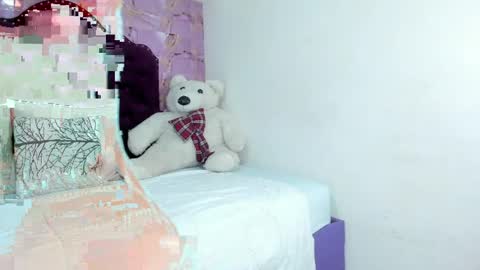 Snapshot of gabby_foox chatting on 04/17/26, 10:02 Gaby Fox online show from 04/17/26, 10:02