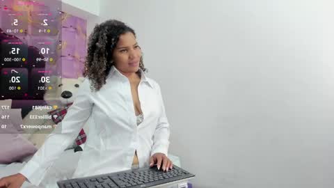 Snapshot of gabby_foox chatting on 05/16/26, 12:40 Gaby Fox online show from 05/16/26, 12:40