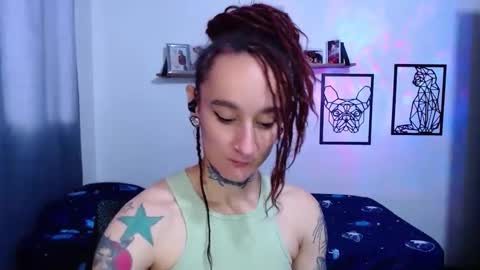 gabby_moon09 online show from 10/12/25, 12:48