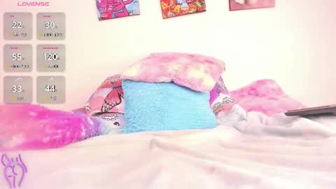 please follow my friendasya zas online show from 11/19/25, 11:43