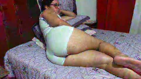 gaby  layla online show from 10/15/25, 10:21