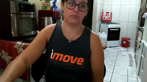 gaby  layla online show from 06/09/26, 11:05