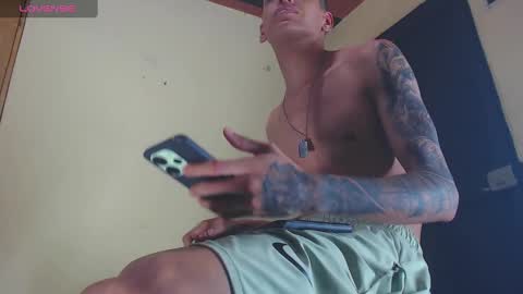 Snapshot of gaboreyes1 chatting on 10/09/25, 03:26 Gabo online show from 10/09/25, 03:26