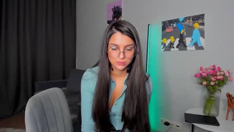 The next stream in car 1 december 10pm time in France online show from 02/21/25, 10:04