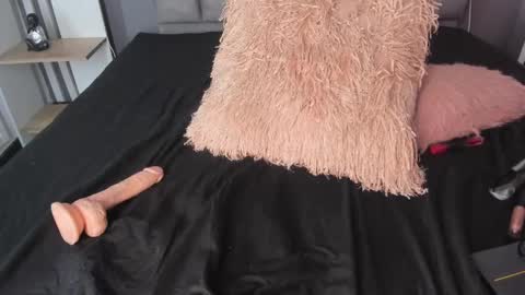 Carolina online show from 03/08/25, 01:14