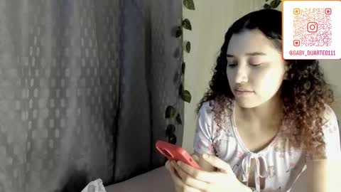 Snapshot of gabriela_duarte chatting on 12/14/25, 07:14 Gabi online show from 12/14/25, 07:14