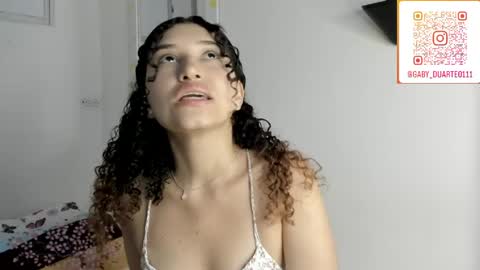 Snapshot of gabriela_duarte chatting on 04/17/26, 03:42 Gabi online show from 04/17/26, 03:42