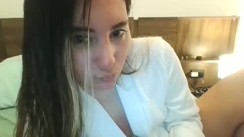 Gabriela Miller online show from 05/06/26, 06:24