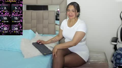 gabriela ponce online show from 05/06/26, 01:47