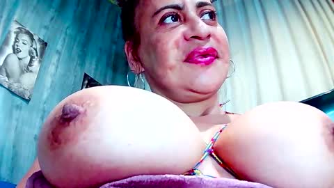 Gabriella Lopez online show from 03/10/25, 05:50