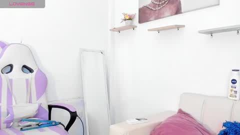 gabrielaa_miller_ online show from 09/16/25, 08:10