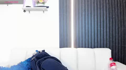 gabrielaa_miller_ online show from 10/04/25, 07:23