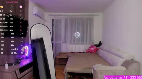 Gabrielaaaa online show from 10/28/25, 08:44