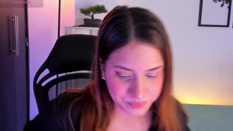 Gabriella online show from 09/26/25, 09:35