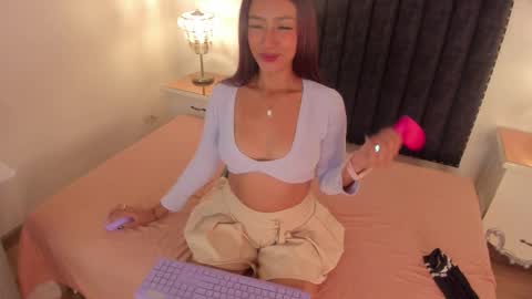 gabriella ortiz online show from 11/26/25, 07:26