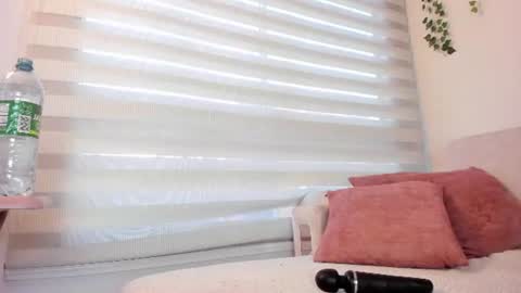 Snapshot of gabrielle_steele chatting on 07/01/26, 10:53 online show from 07/01/26, 10:53