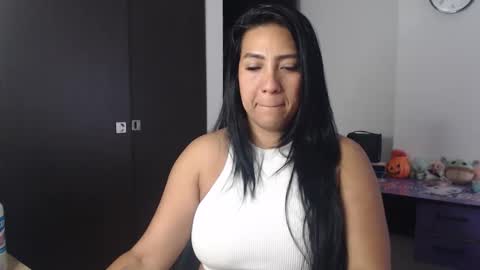 Snapshot of gaby_bluexx chatting on 04/19/26, 11:20 Gaby Blue online show from 04/19/26, 11:20