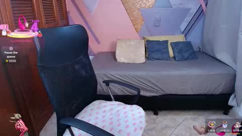 Snapshot of gaby_dams9 chatting on 12/03/25, 12:51 GABY online show from 12/03/25, 12:51