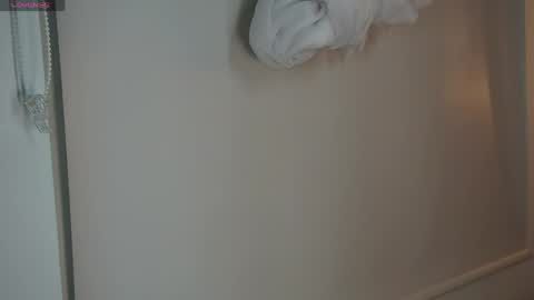 Snapshot of gaby_evansz chatting on 04/22/26, 09:22 Gaby evansz online show from 04/22/26, 09:22
