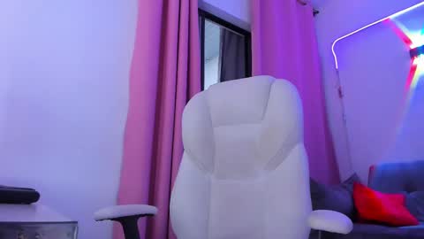 gaby online show from 10/07/25, 01:41