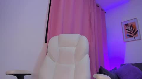 gaby online show from 12/15/25, 01:26