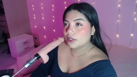 Snapshot of gaby_hot25 chatting on 12/20/24, 10:38 gaby online show from 12/20/24, 10:38
