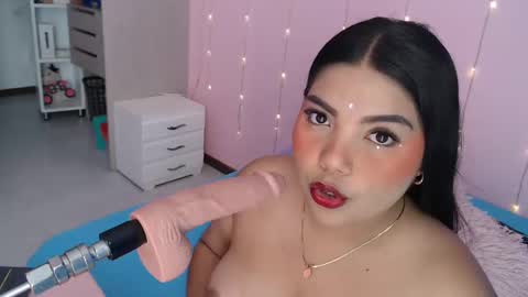 Snapshot of gaby_hot25 chatting on 01/12/25, 01:37 gaby online show from 01/12/25, 01:37