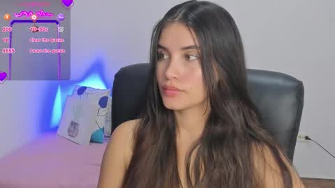 Gabriela online show from 10/21/25, 09:04