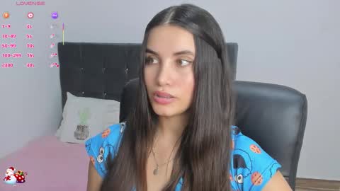 Snapshot of gaby_olsen chatting on 11/28/25, 11:18 Gabriela online show from 11/28/25, 11:18