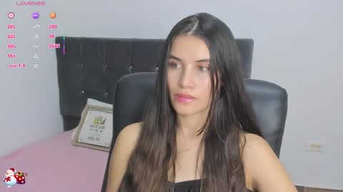 Snapshot of gaby_olsen chatting on 12/04/25, 11:24 Gabriela online show from 12/04/25, 11:24