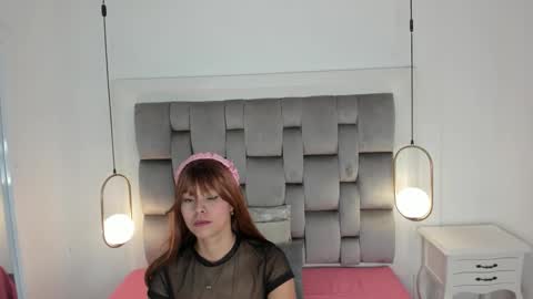 Snapshot of gaby_smit__ chatting on 11/08/25, 11:32 GABRIELA online show from 11/08/25, 11:32