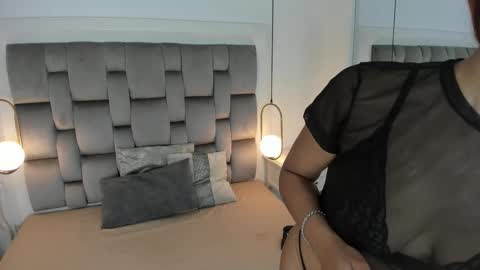 Snapshot of gaby_smit__ chatting on 11/13/25, 11:31 GABRIELA online show from 11/13/25, 11:31