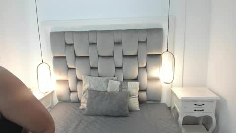 Snapshot of gaby_smit__ chatting on 11/14/25, 11:31 GABRIELA online show from 11/14/25, 11:31