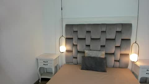 Snapshot of gaby_smit__ chatting on 11/21/25, 11:31 GABRIELA online show from 11/21/25, 11:31